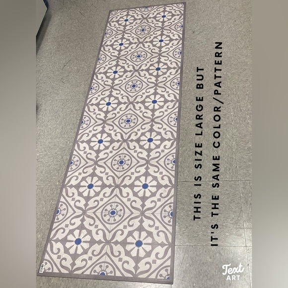 Italian Rug - Picture 7 of 7